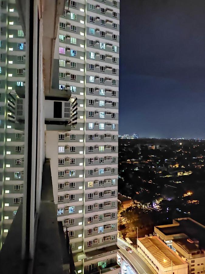 The Beacon Makati Aparthotel มะนิลา ภายนอก รูปภาพ